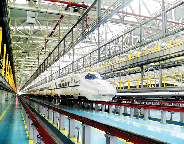 公司承建的上海虹桥动车所检修库钢结构（钢结构）